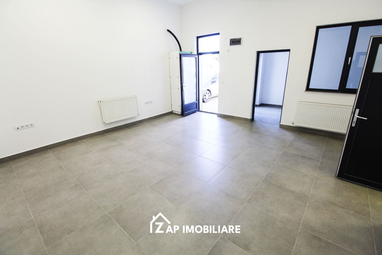Spatiu de Birouri 100 mp - Renovat - Poză 17