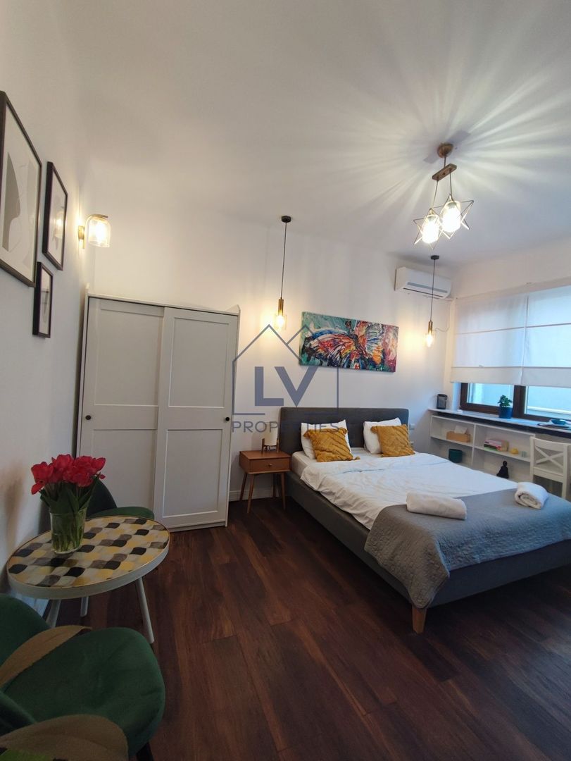 Ultracentral Moxa Victoriei Airbnb 3 garsoniere - Poză 1