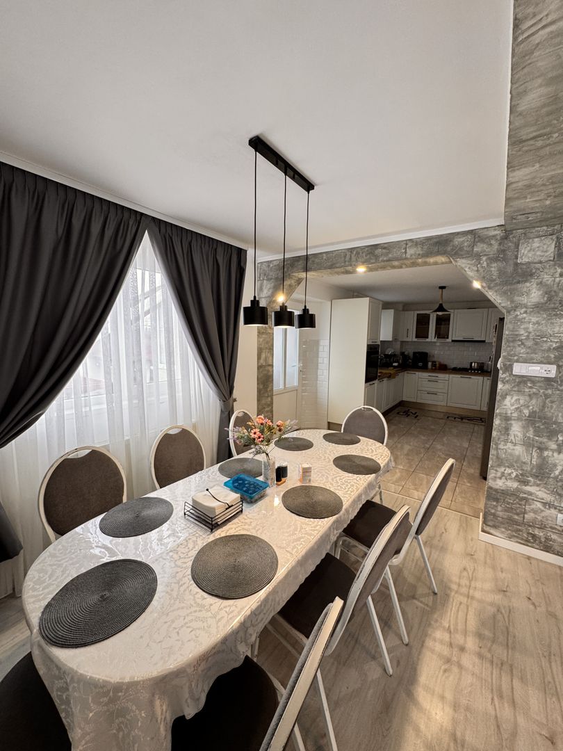 Vilă spațioasă cu 6 camere – Cartierul Viena, Oradea - Poză 5