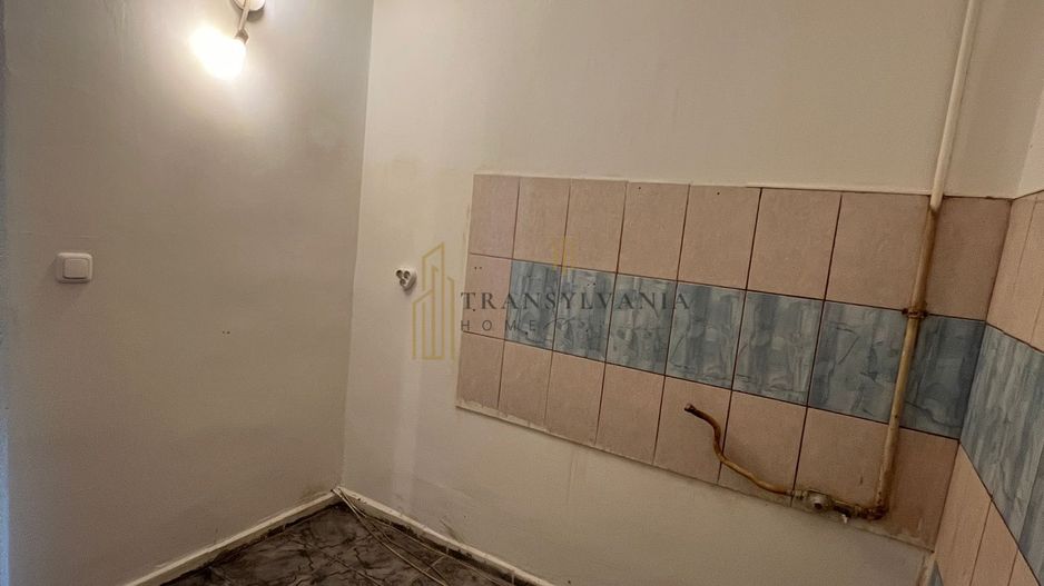 Garsoniera de vanzare, zona centrala - Poză 5