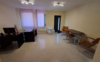 SAD cu locuri de parcare in fata casei - Poză 3