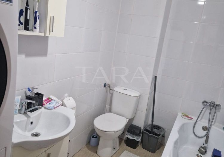 Apartament 2 camere cu parcare inclusă, zonă liniștită – Florești. - Poză 8