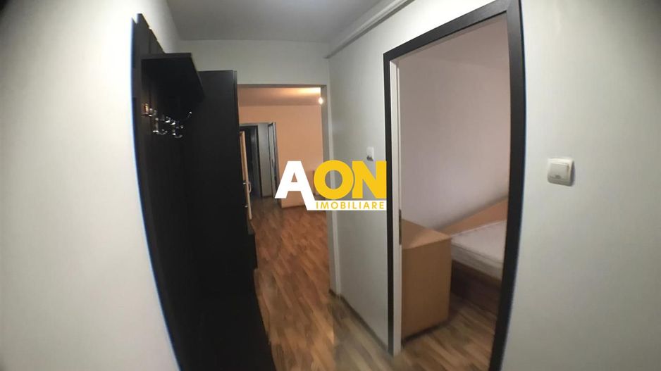Apartament cu 3 camere de inchiriat, decomandat, Cetate - Poză 4