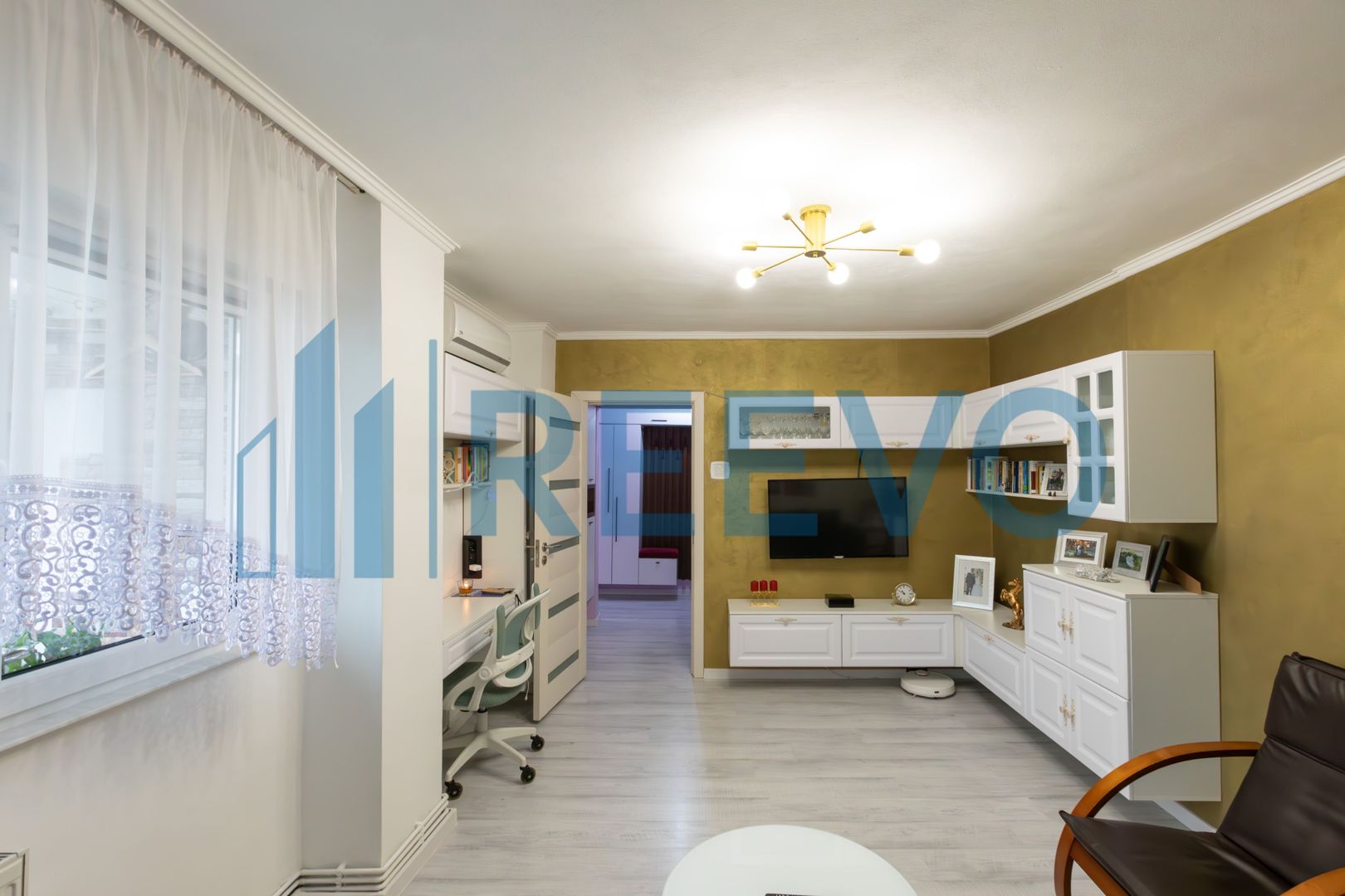 Apartament 2 camere, decomandat, et. 2, Mioriței - Poză 4