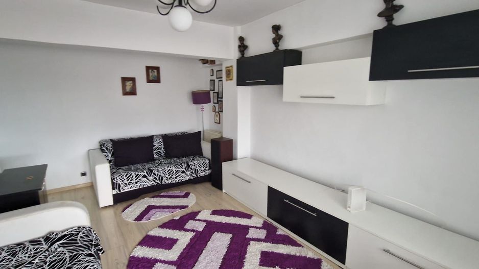 Apartament 3 camere central Falticeni-decomandat - Poză 2