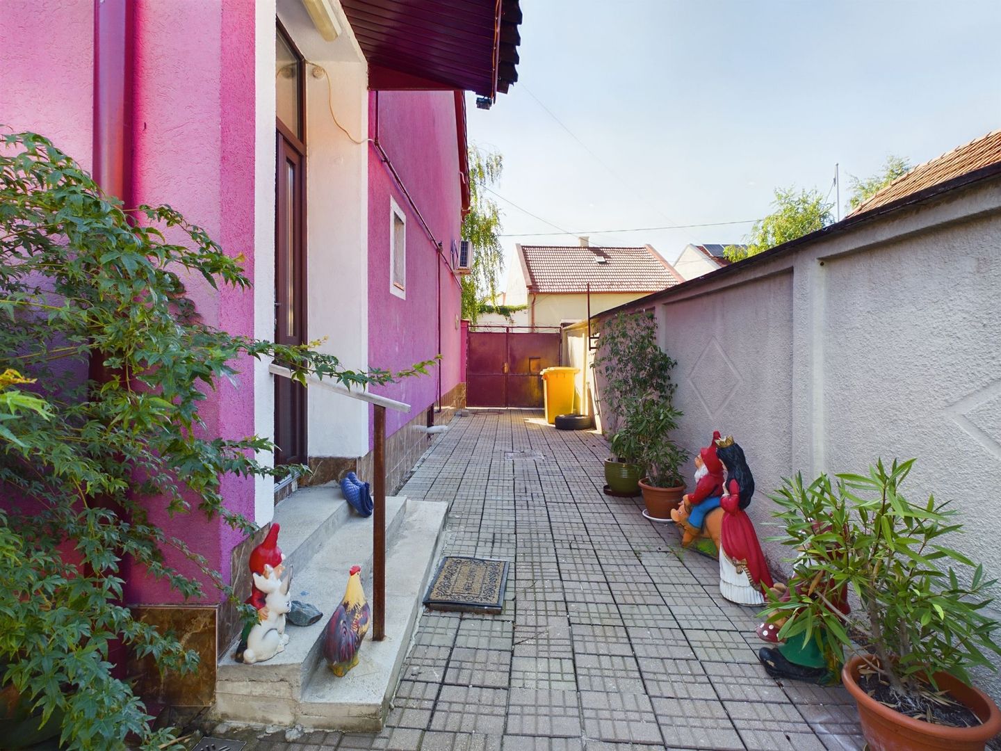 Casă individuală cu 4 camere, zonă centrală - Poză 24