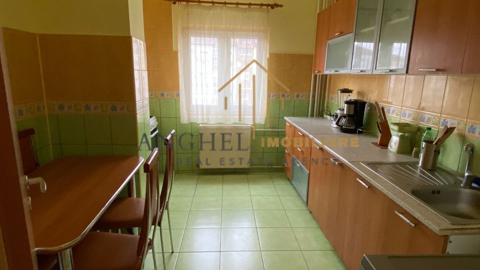 Apartament cu 4 camere, AC, masina de spalat vase, etc. Zona Soarelui - Poză 5