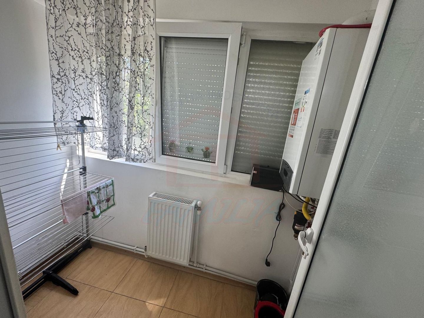 450 Euro/luna, Inchiriere apartament 45mp, o camera SPATIOASA, parter, - Poză 6