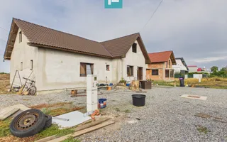 Horia: 4 camere + mansardă de 110 mp - Poză 15