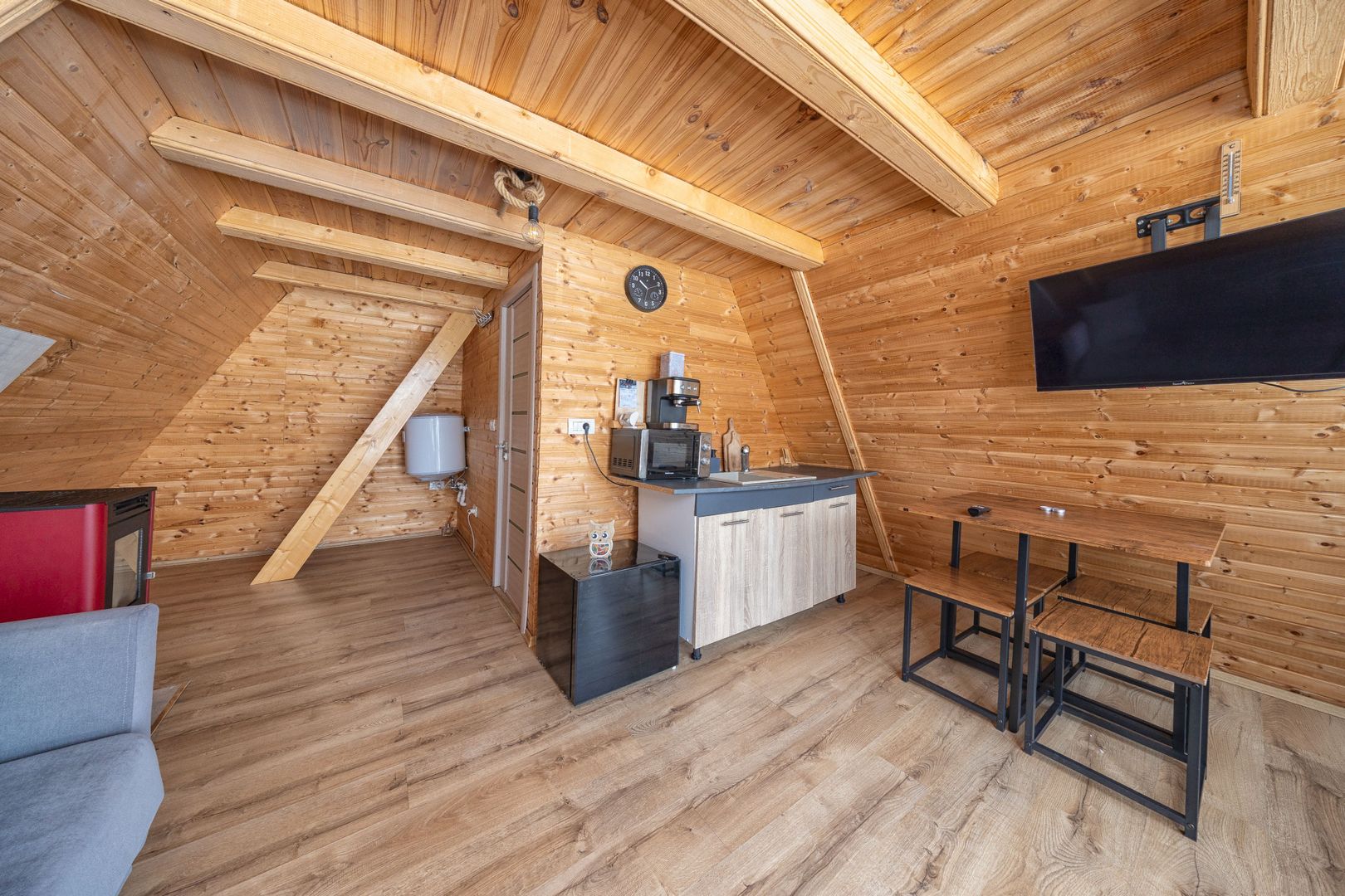 Teren 7,656 mp + Cabane tip A Frame, Fundata - Poză 9