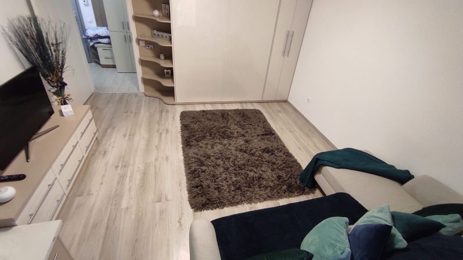 Apartament 1 camerea zona Avangarden! - Poză 4