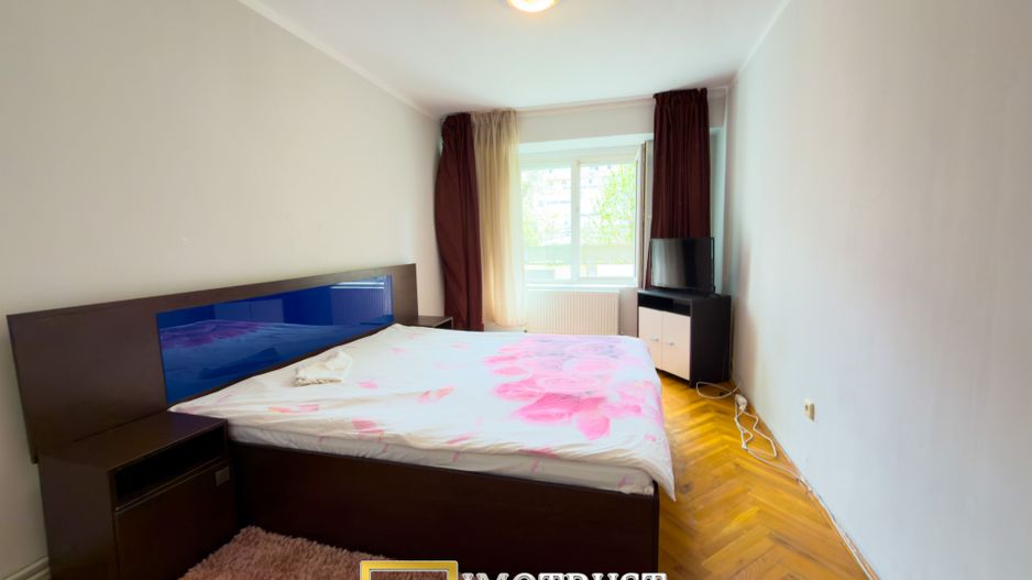 Apartament tip Samanta cu garaj de vânzare în zona Polivalentă - Poză 4