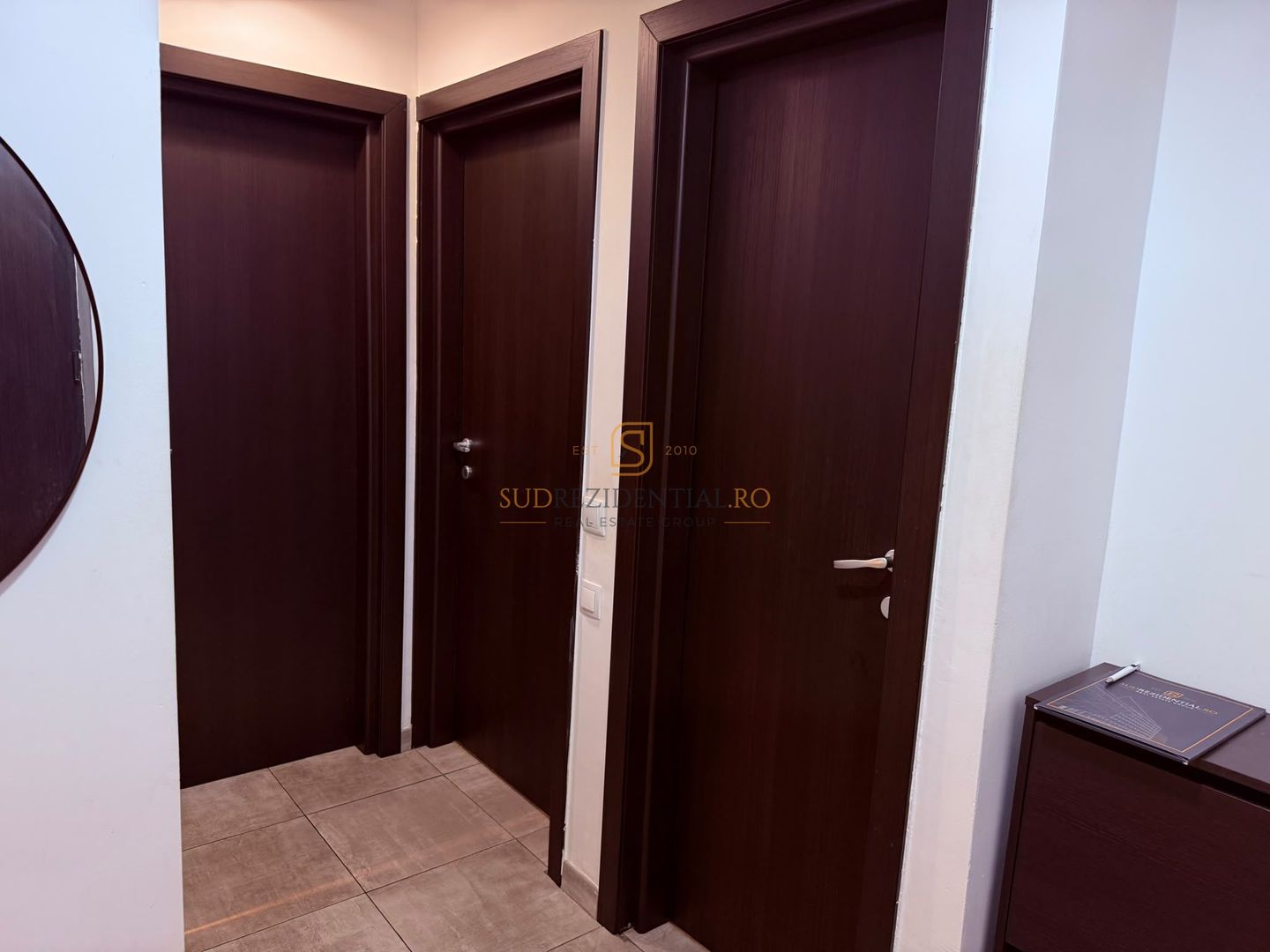 Apartament cu 2 camere, decomandat, mobilat si utilat, gata de mutare - Poză 4