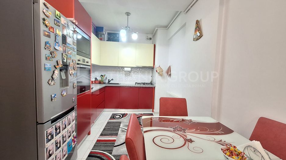 Apartament 2 camere decomandat, spatios,  Coresi Isaran - Poză 7