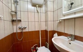 GARSONIERA DE VAZANRE CANTEMIR ETAJ 3 - Poză 3