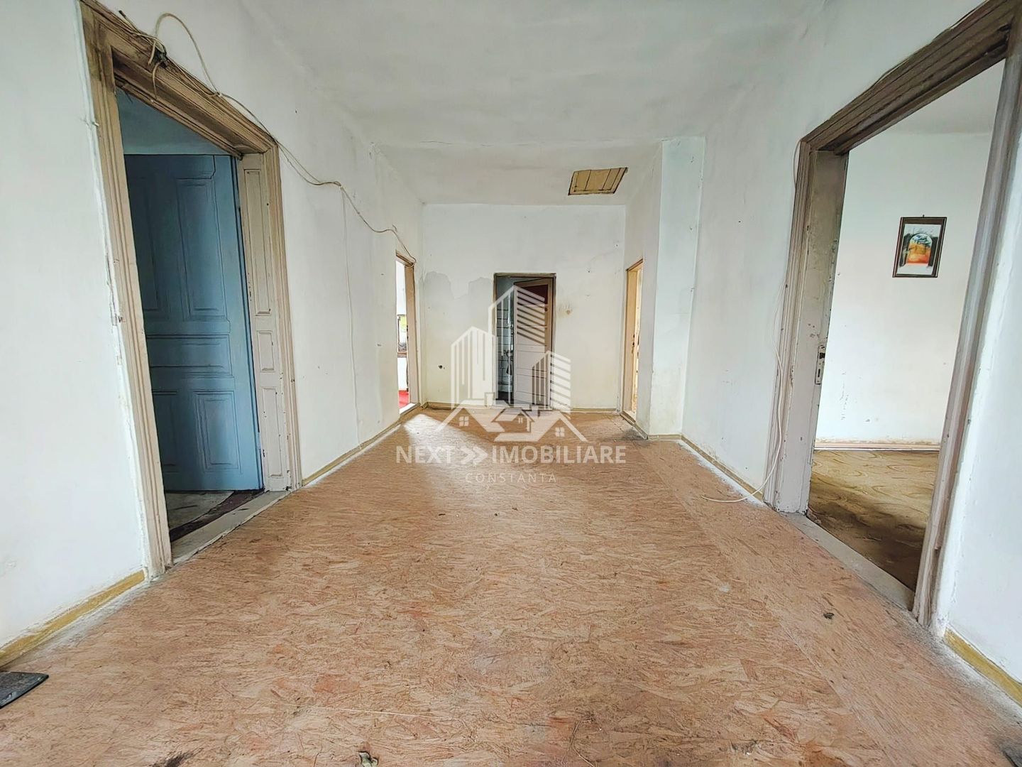 Teren intravilan 1052mp cu casa renovabila de cărămidă Tuzla - Poză 7