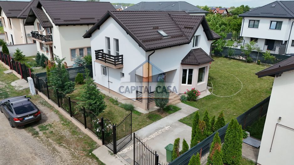 ​Vilă superbă de închiriat în Corbeanca (Sat Stratu) – Curte generoasă - Poză 1