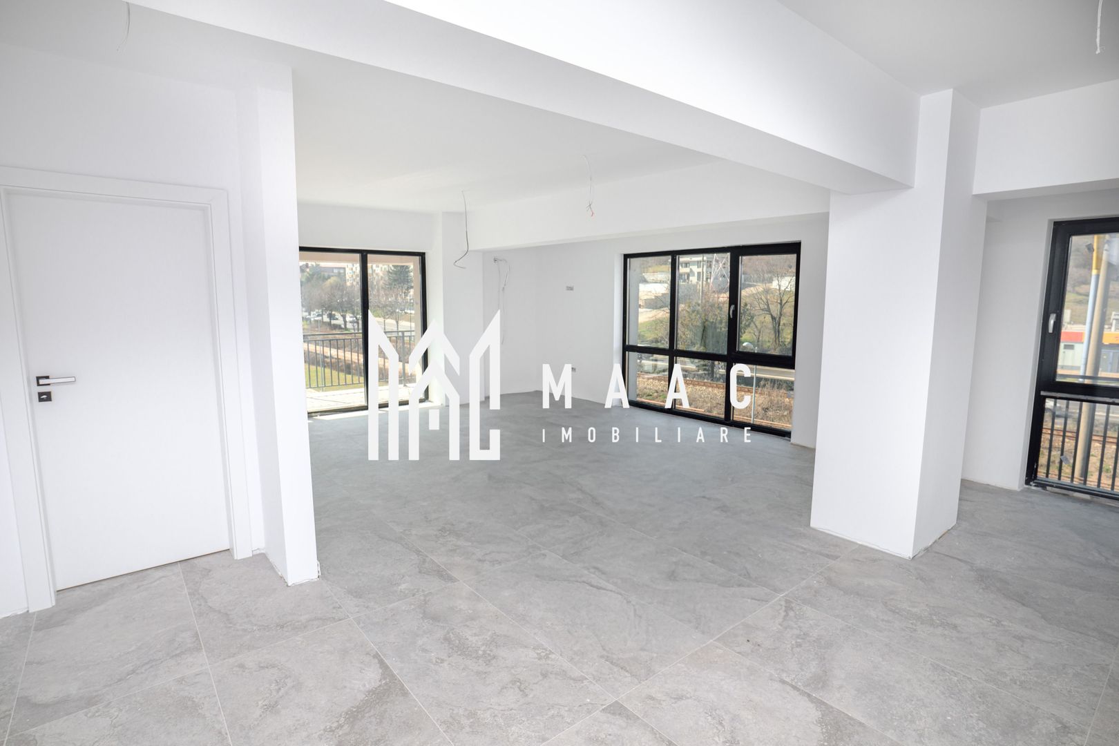 Apartament 3 camere | 110MP | Bloc Nou - Poză 2