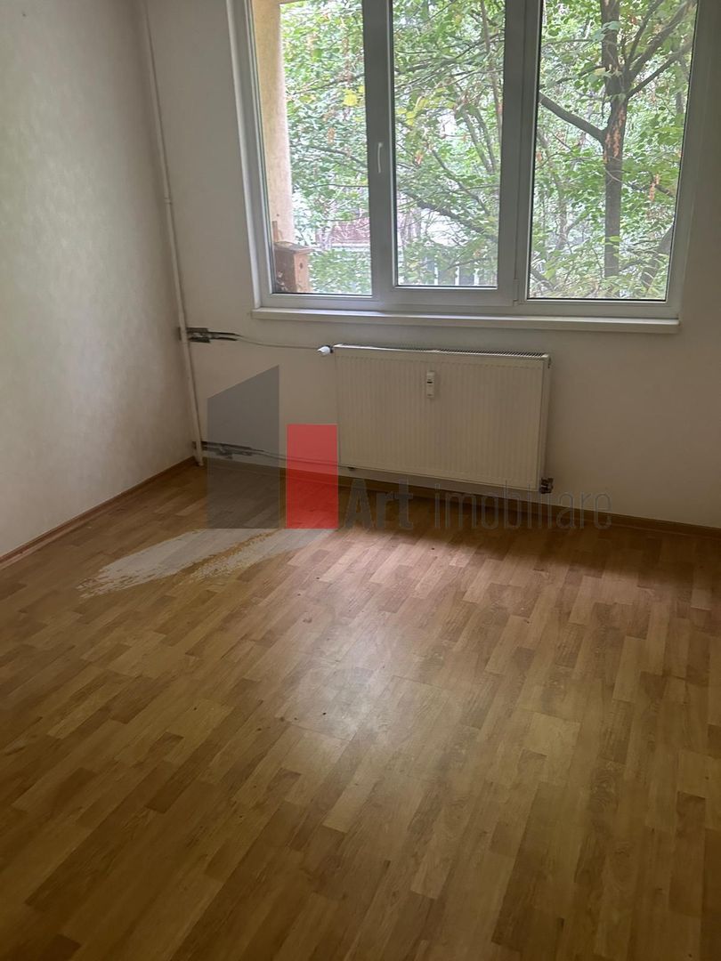 Vânzare apartament 4 camere decomandat Bd. Brâncoveanu - Izvorul Mureșului - Poză 6