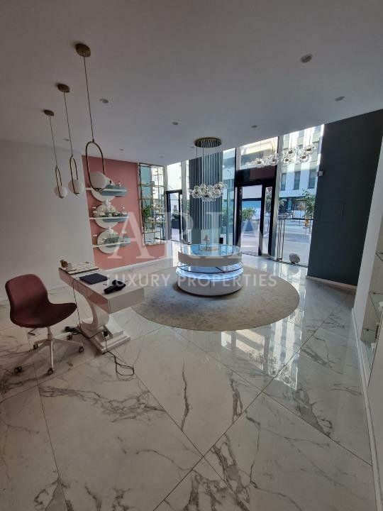 Spaţiu Comercial - Poză 2