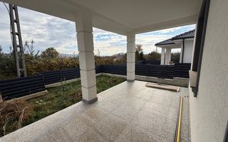 Casa de vanzare, 4 camere, zona Nord, Utrafinisata!!! - Poză 9