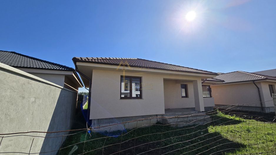 Martinesti, Casa individuala pe parter, Suprafete generoase - Poză 2