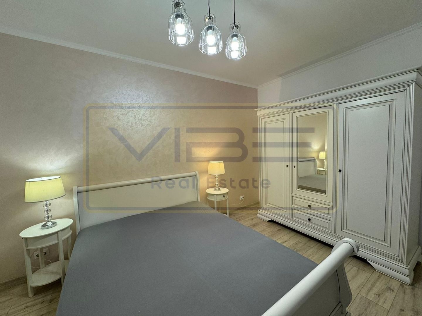 Bucium -Visan- Family Market - Decomandat - 400 euro - Poză 1
