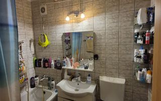 1 camera Girocului la parter - Poză 7