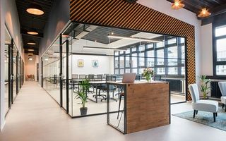 Casa deosebita in zona semicentrala - Poză 9