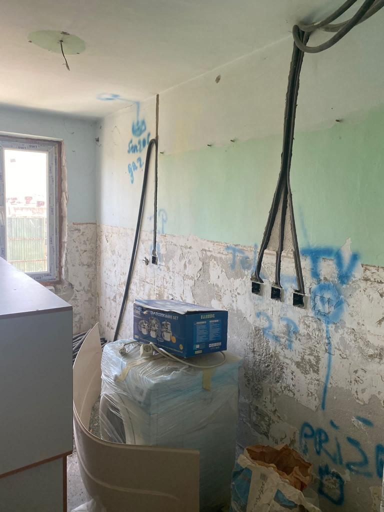 Apartament de vânzare cu 3 camere semifinisat - Poză 5