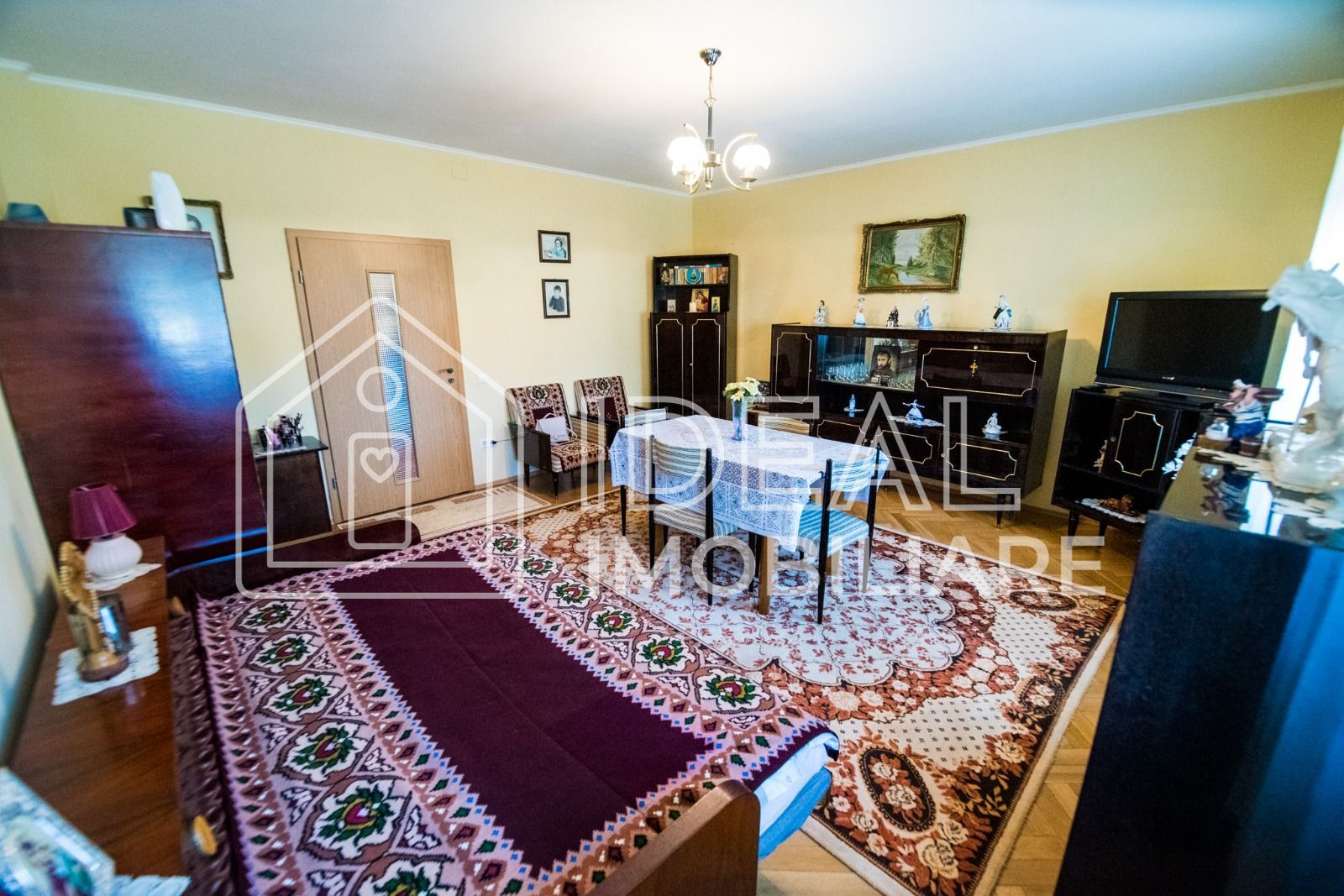 Casa Individuala cu 8 camere si 430 mp de curte, zona Calea Poplacii - Poză 27