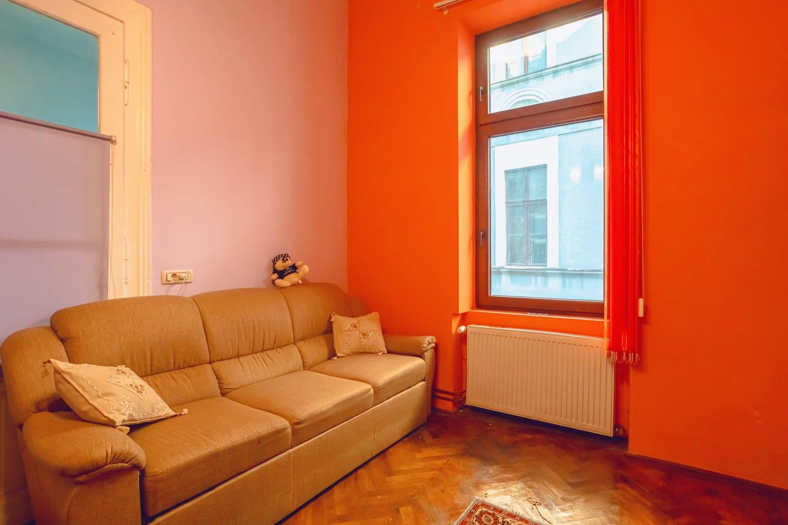 Apartament  cu 2 camere ultracentral  lânga Casa cu Lacăt - Poză 5
