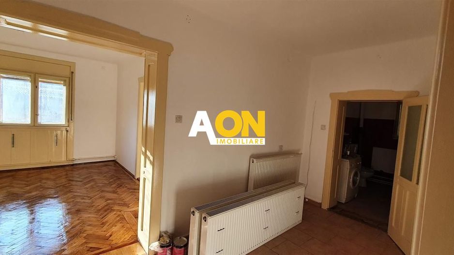 Casa De Inchiriat 3 camere 350 mp teren - Poză 2