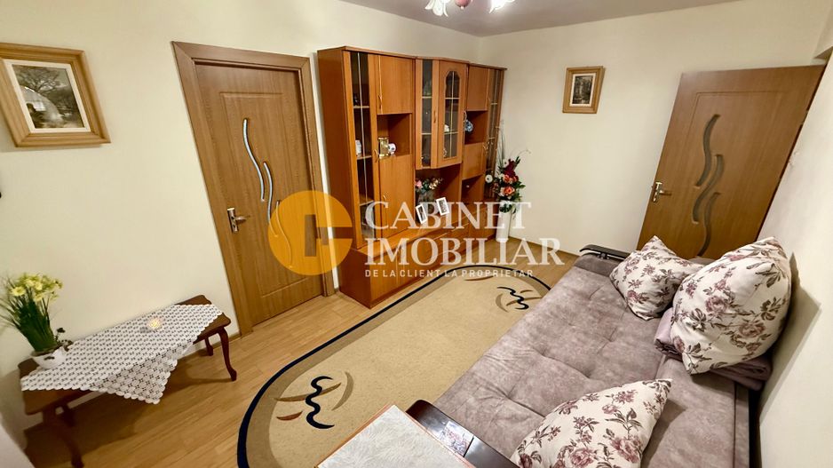 Apartament cu 2 camere -  Zona Alexandru cel Bun - Poză 2
