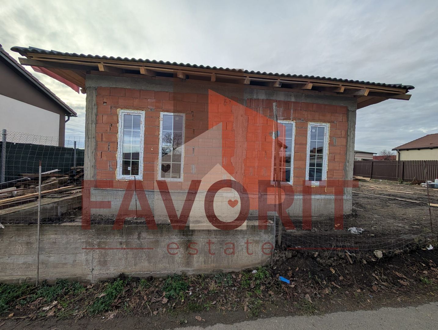 Casă individuală | Parter | Toate utilitatile | Finisaje premium | Curte | Pod - Poză 2