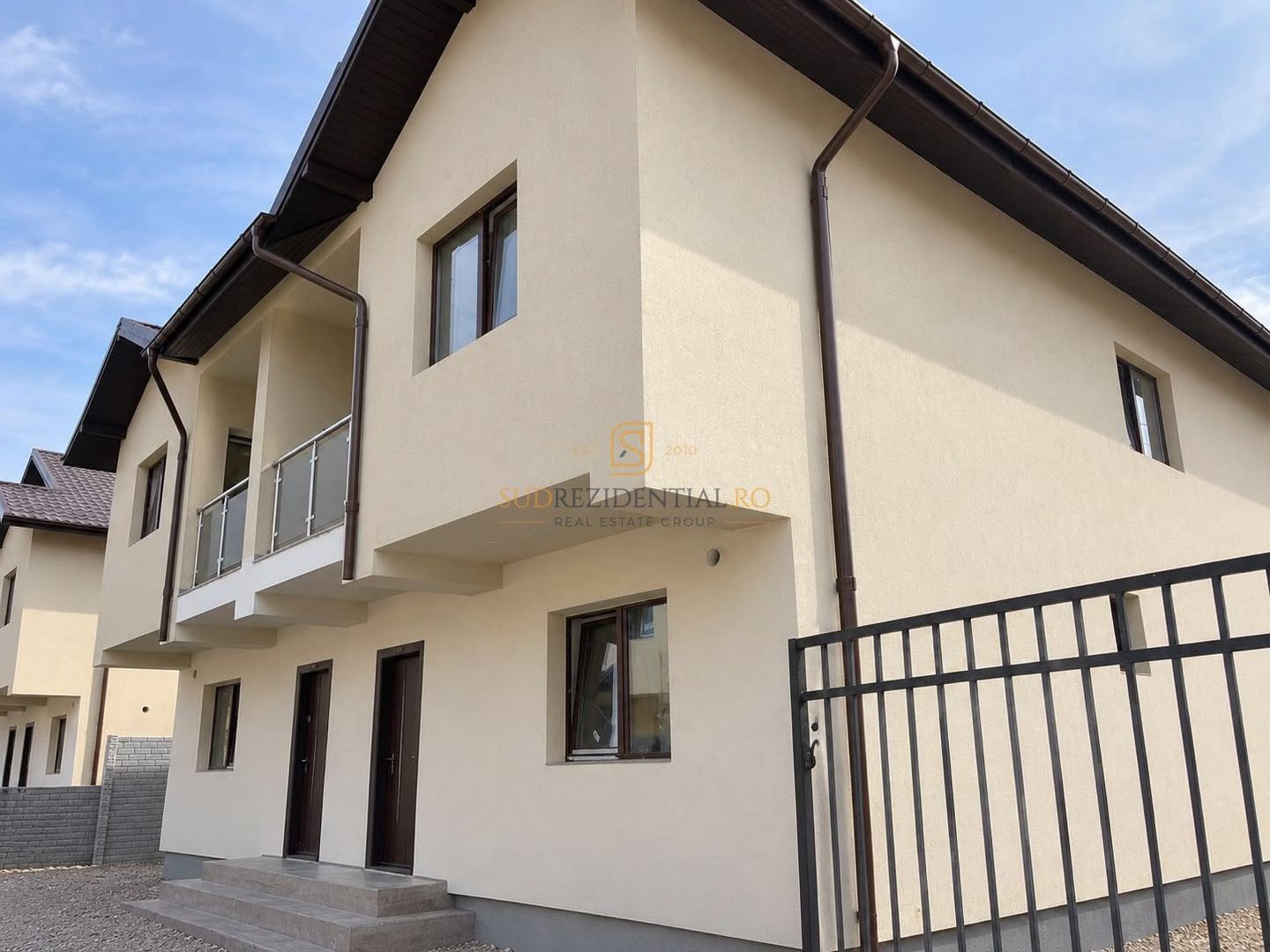 Vila moderna tip duplex cu 4 camere - Gloriei Village Bragadiru - Poză 2
