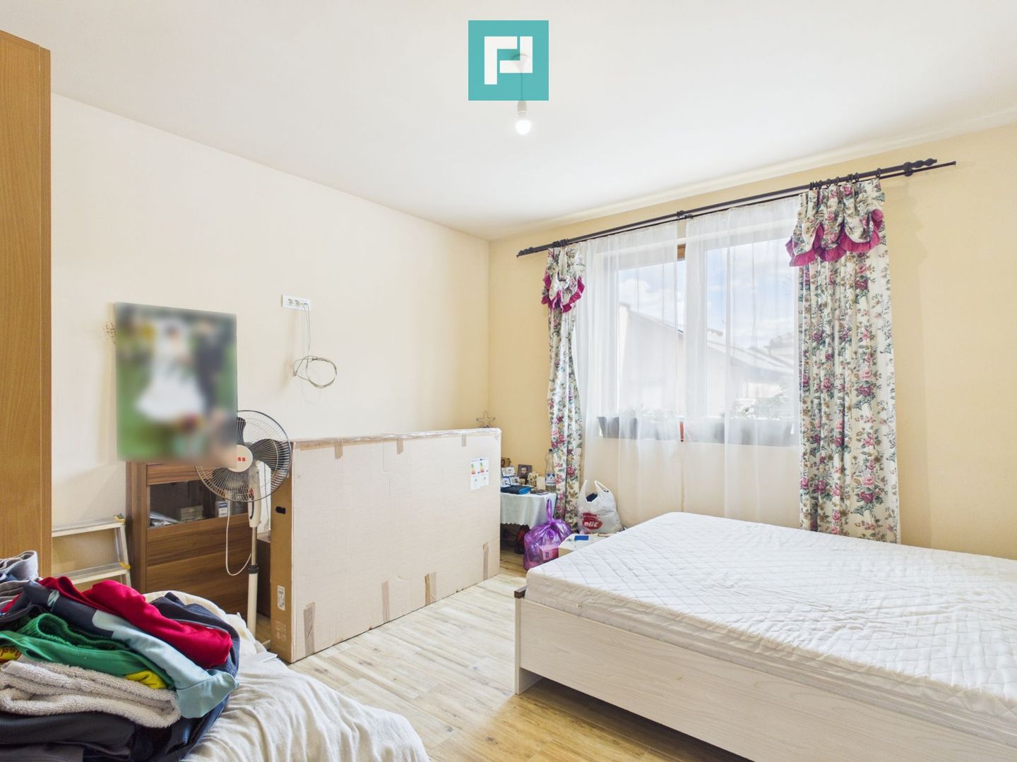 Casă individuală, 3 camere, 87 mp - Sânmartin - Poză 4