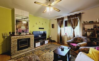 Casa de vanzare in Cetate, zona Parcul Unirii - Poză 2