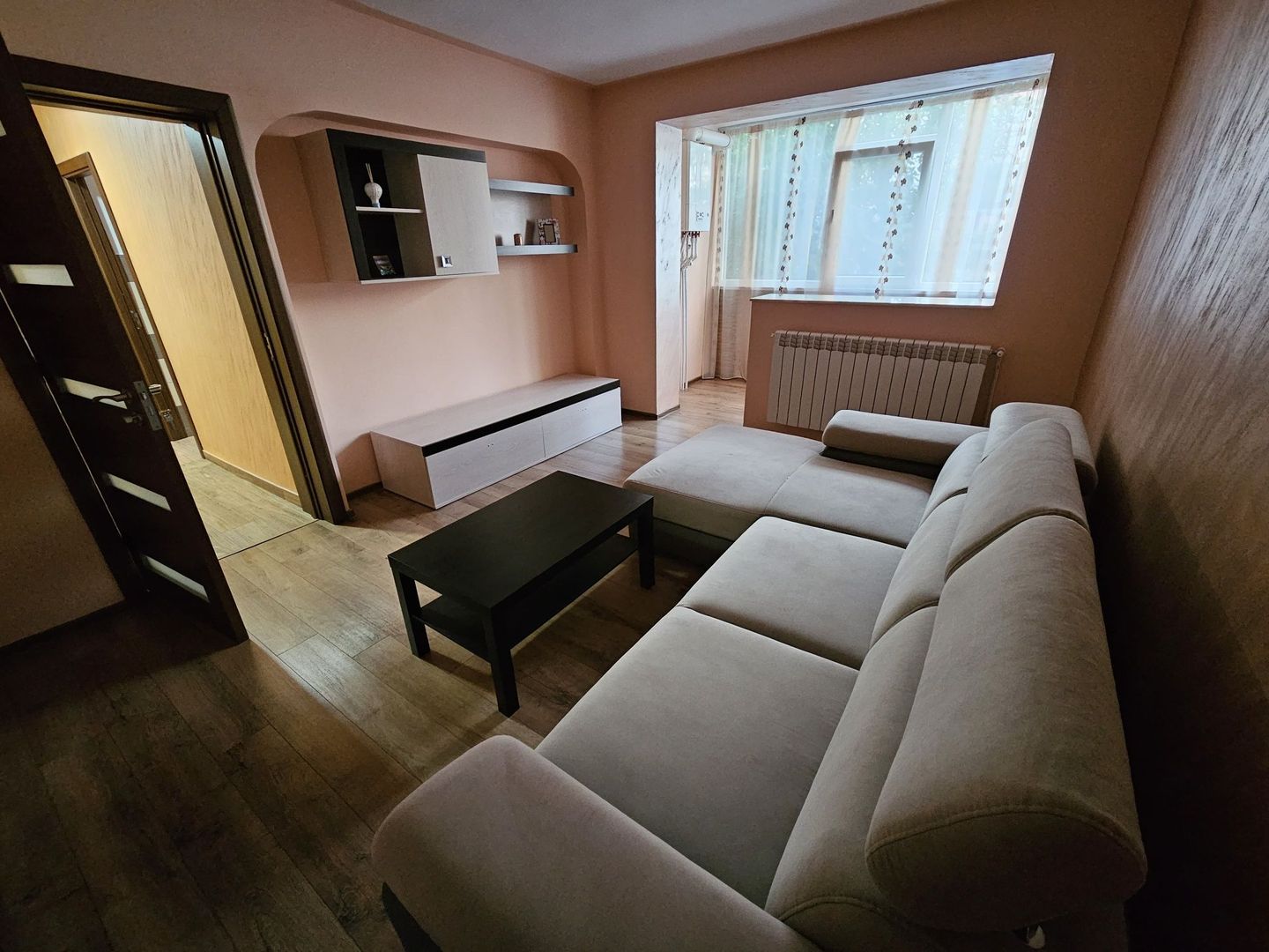 inchiriez apartament cu doua camere, decomandat, in Micro 20 - Poză 2