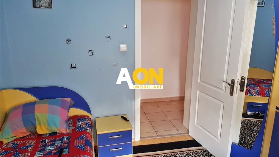 Apartament 4 camere, 78 mp utili, et.1, cu garaj si boxa - Poză 12