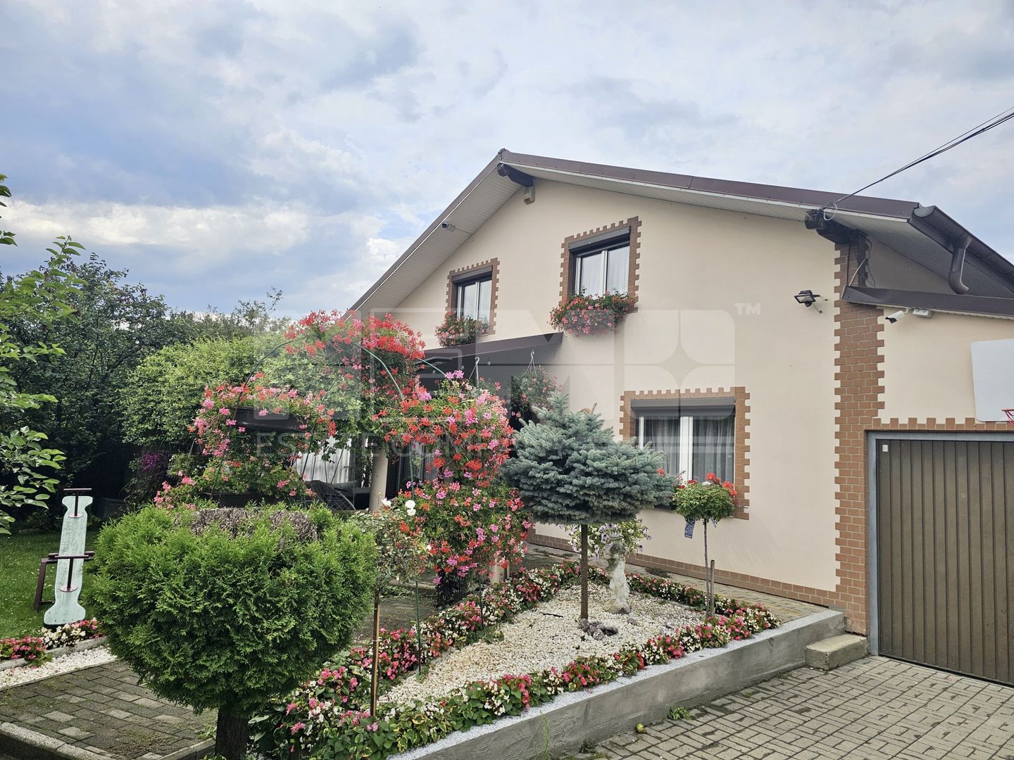 CASA 5 CAMERE | ZONA CENTRALA SAT | COMPLET UTILATA | VOITINEL - Poză 28