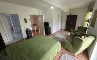 Casă / Vilă cu 5 camere zona Lunei - Poză 22