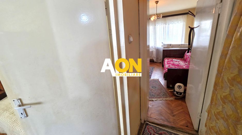 Apartament 3 camere, semidecomandat, parter, Cetate, strada Closca - Poză 8