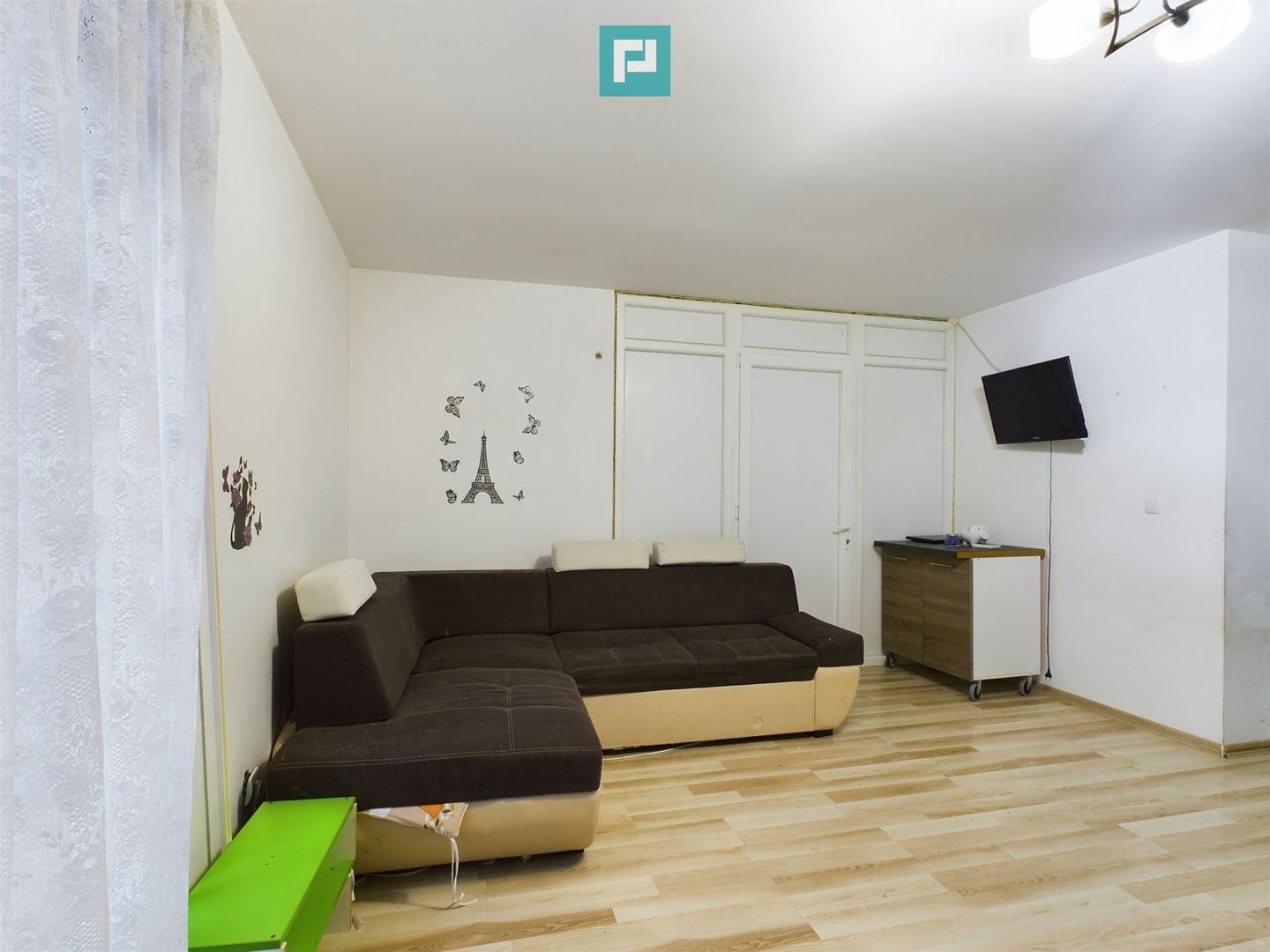 Apartament cu 3 camere pe 2 niveluri în Dumbrăvița - Poză 1