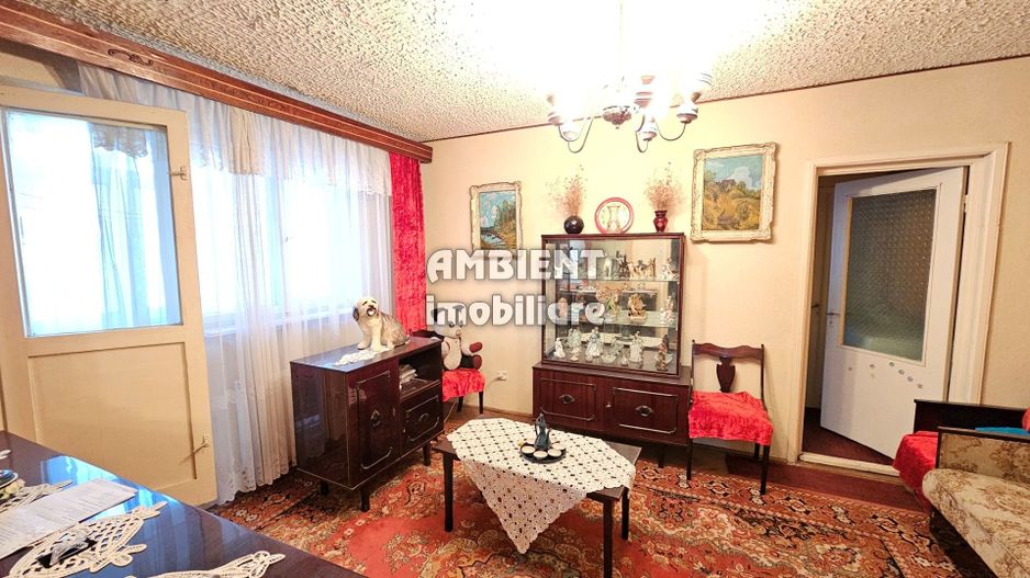 Apartament cu 3 camere, etaj 2, zona NORD; - Poză 1