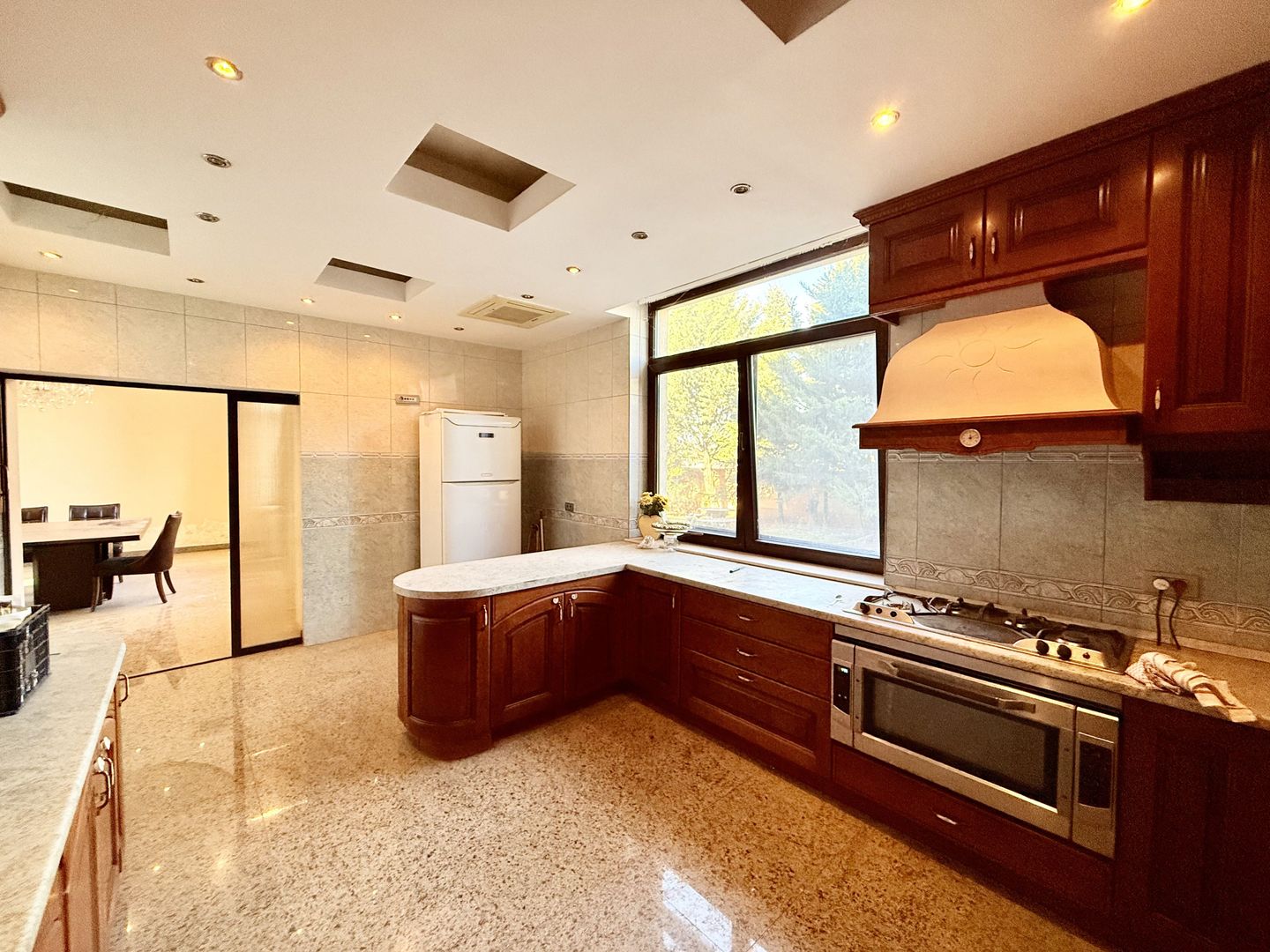 Duplex 14 camere Pantelimon Cernica 864 mp desfasurati - Poză 16