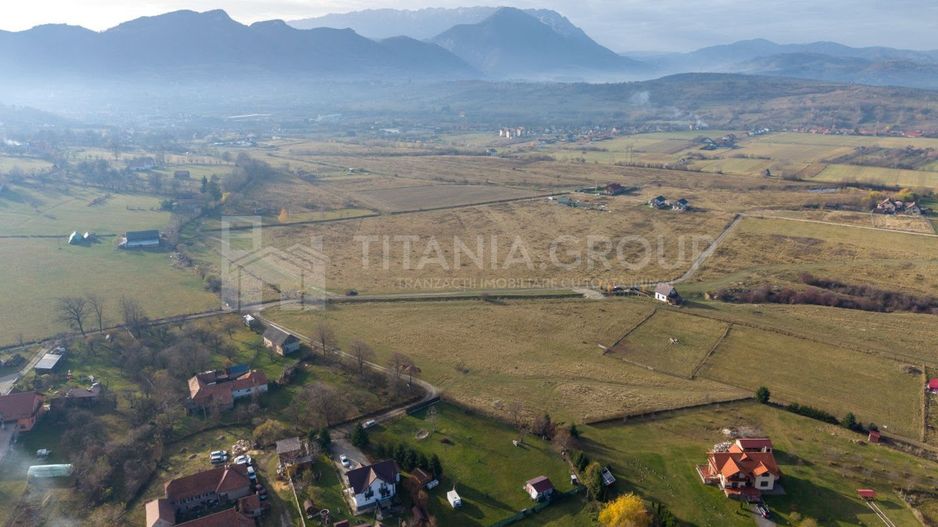Teren intravilan parcelabil, priveliște spre munți, Sohodol, Bran - Poză 7