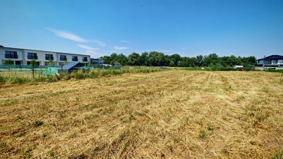 BARTOLOMEU,intravilan,intre case,suprafata de 774 mp,constructii P+2 - Poză 11