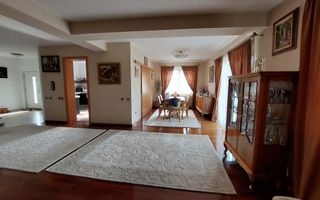 Casă cu 5 camere. de vânzare in Floresti, zona Parcului Poligon. - Poză 1