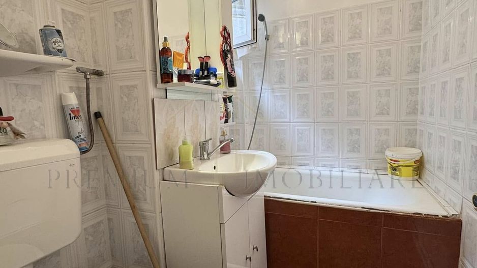 Apartament 3 camere zona de jos - Poză 5